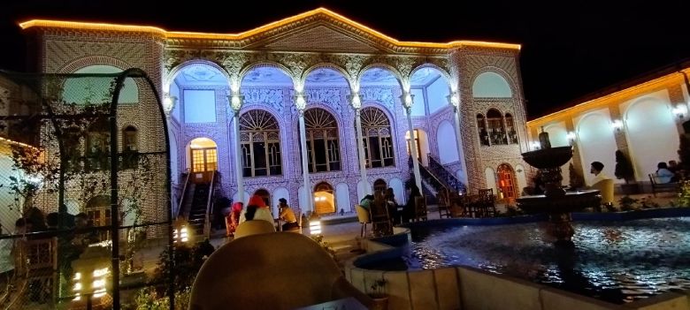 هتل سرخه‌ای تبریز
